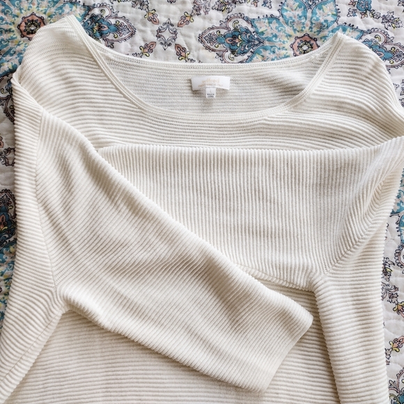 Wilfred Aritzia | Slouchy Ribbed Drop Shoulder Top in Off White | Large. - Picture 6 of 8